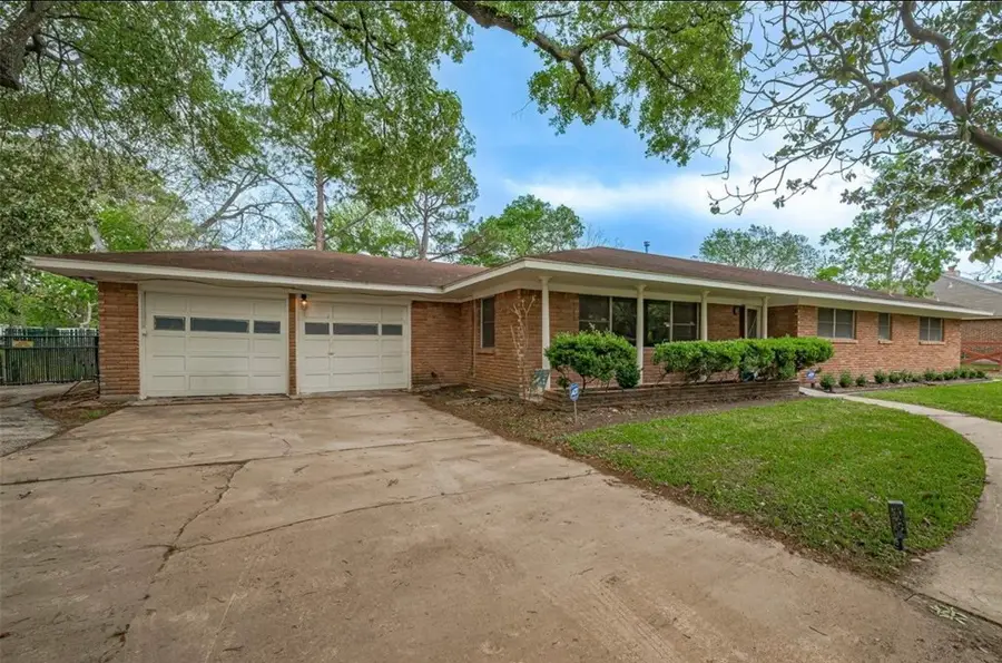 9825 Radio Road, Houston, TX 77075 - Image #2