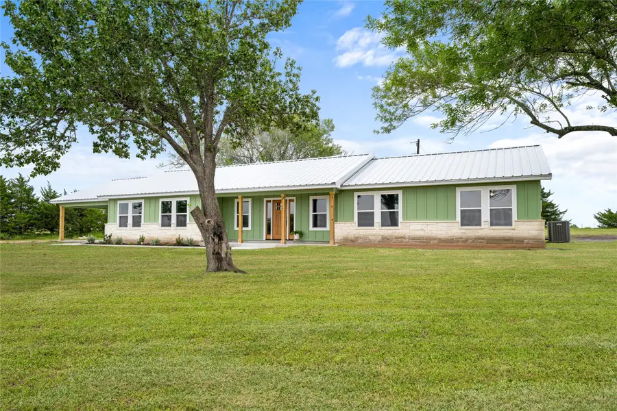 1232 Swiss Alp Hills Loop, Schulenburg, TX 78956 - #3