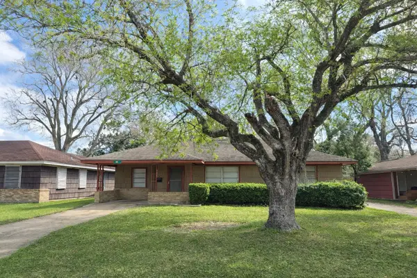1413 Brazos Avenue, La Marque, TX 77568