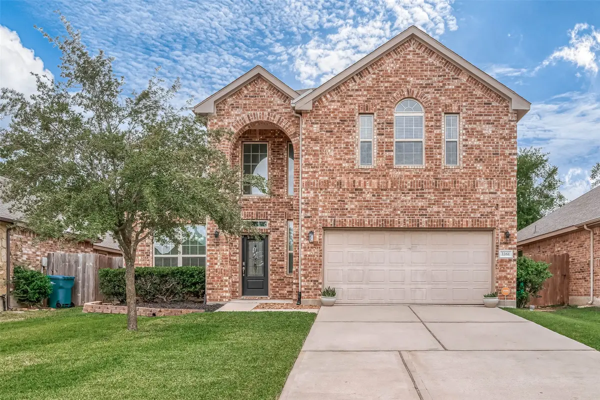 2261 Oak Circle Drive N, Conroe, TX 77301 - Image #1