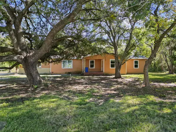 2529 Fm 646 Road N, Santa Fe, TX 77510
