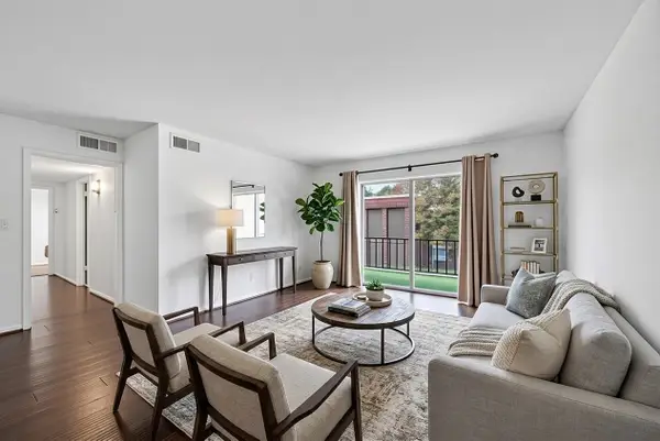 7575 Katy Freeway #98, Houston, TX 77024