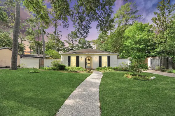 10115 Holly Springs Drive, Houston, TX 77042