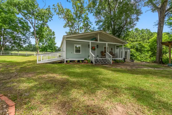 8851 Us Highway 59 N, Livingston, TX 77351