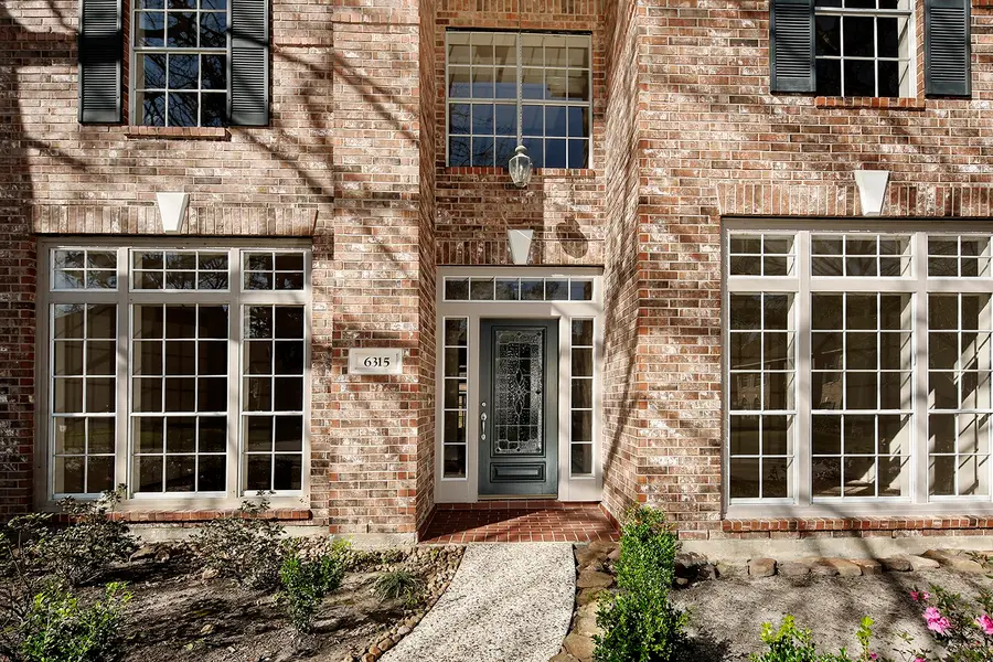6315 Threeflower Lane, Kingwood, TX 77345 - Image #2
