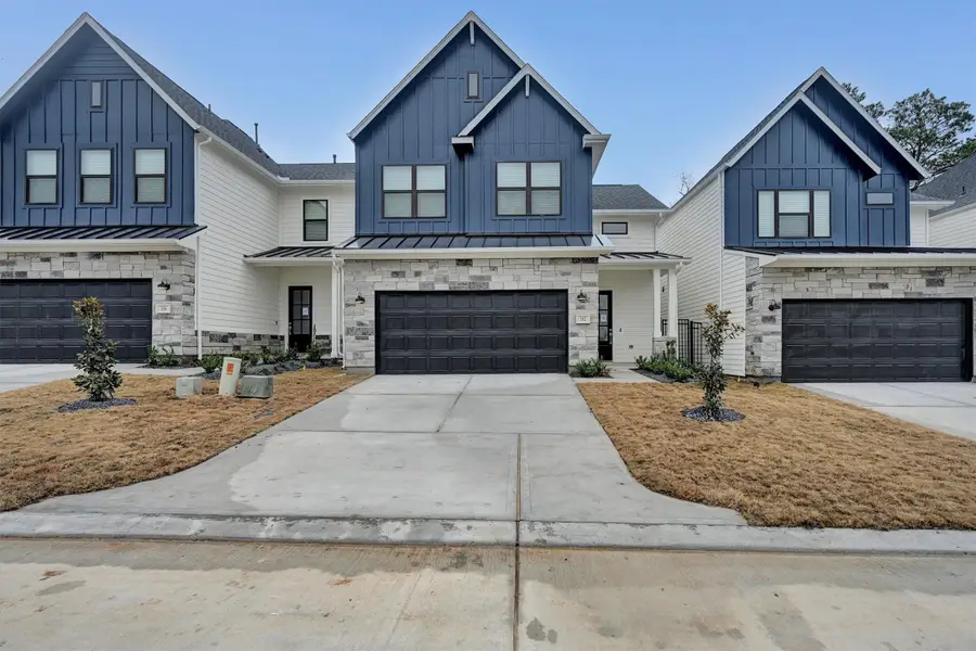 352 Summer Place Drive, Montgomery, TX 77356 - Image #2