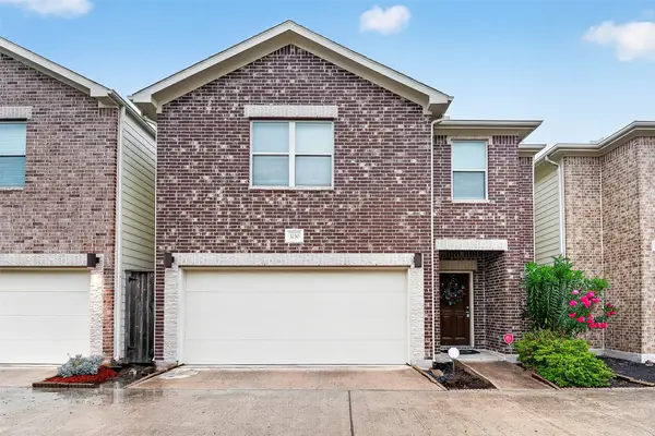 3730 Main Poplar Dr, Houston, TX 77025