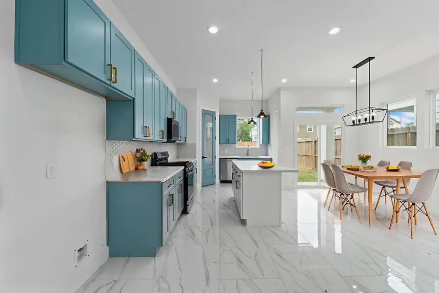 7709 Willow Street, Houston, TX 77088 - Image #2