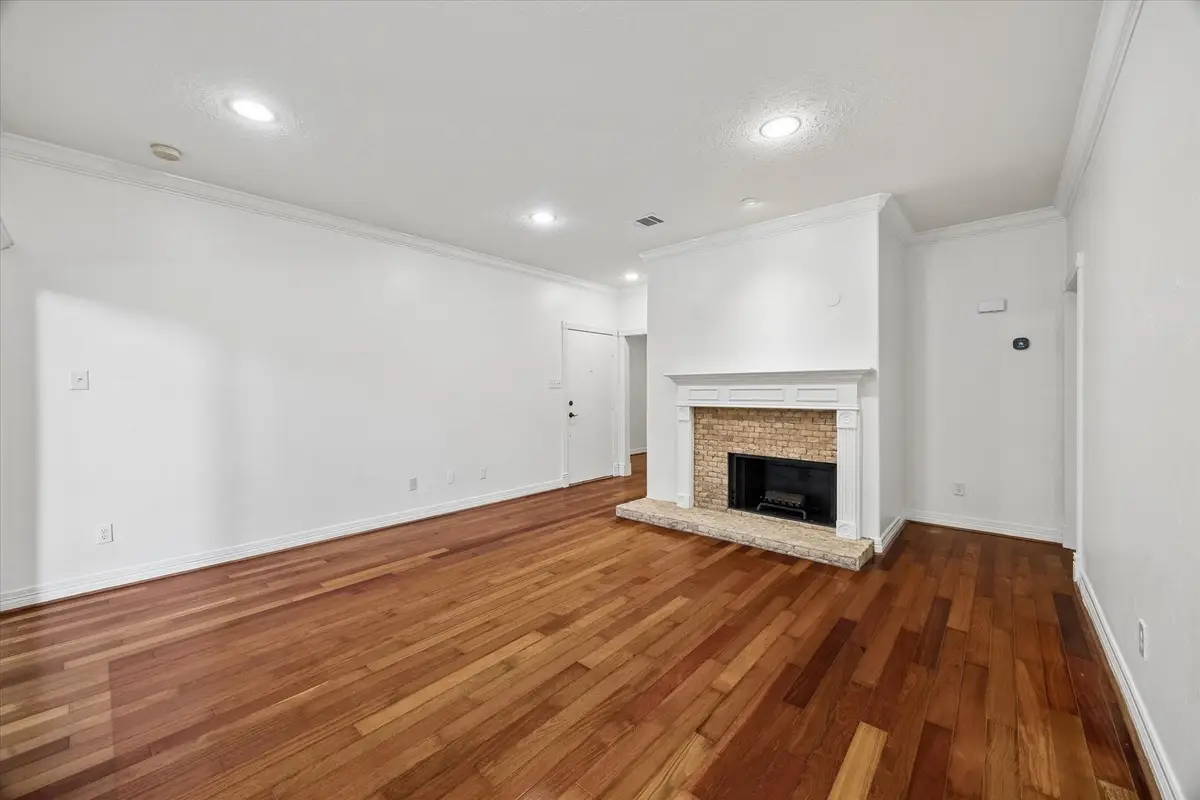 11711 Memorial Drive #515, Houston, TX 77024 - #1