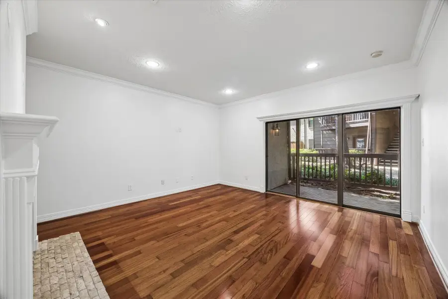 11711 Memorial Drive #515, Houston, TX 77024 - #3