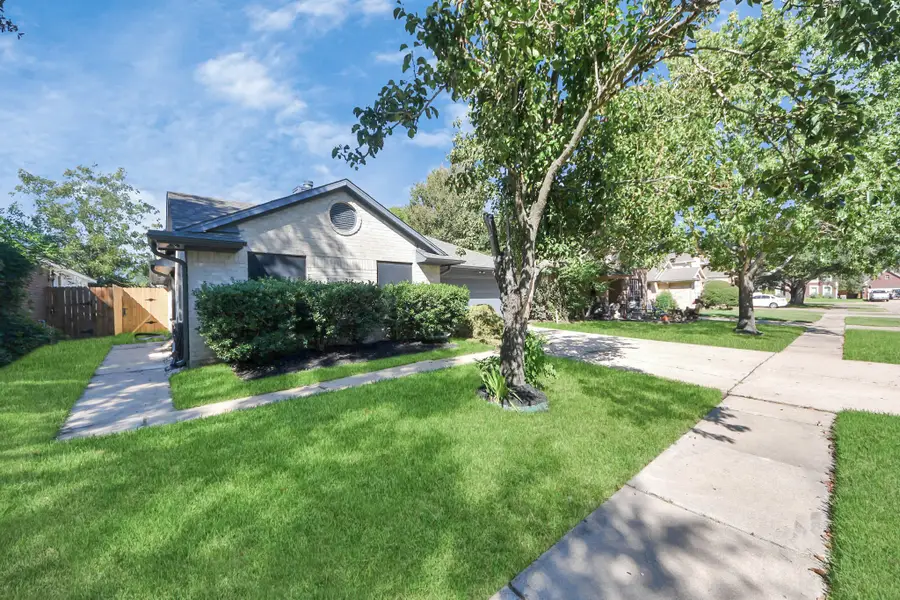 6011 Shady Manor Drive, Katy, TX 77449 - Image #2