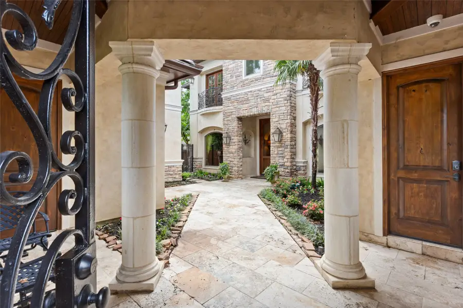 11703 Empress Oaks Court, Houston, TX 77082 - #2