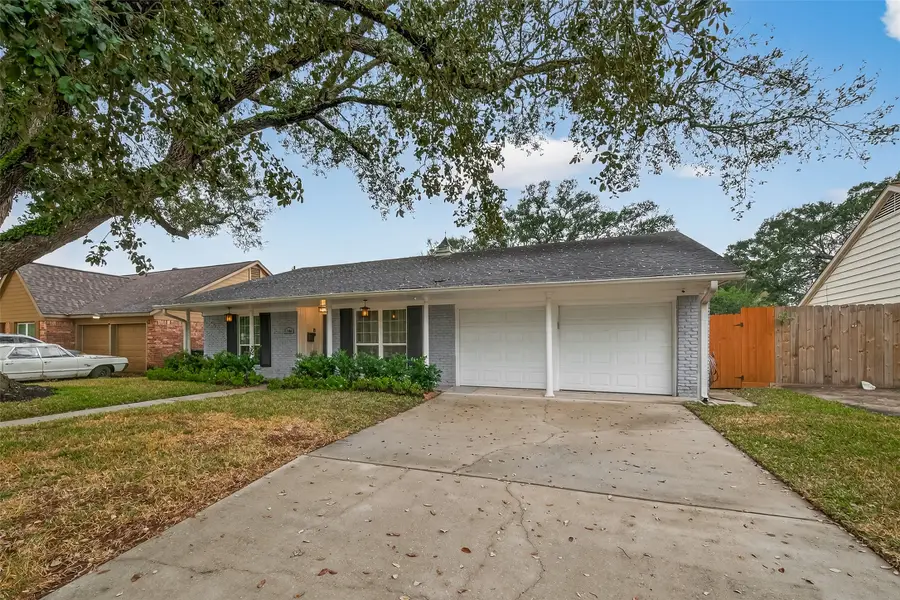 11102 Hillcroft Avenue, Houston, TX 77096 - #3