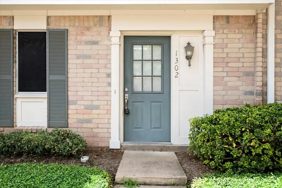 2810 Grants Lake Boulevard #1302, Sugar Land, TX 77479 - #2