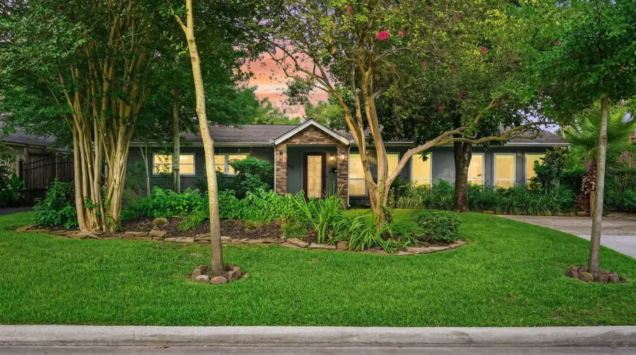 1320 Woodvine Drive, Houston, TX 77055 - #2
