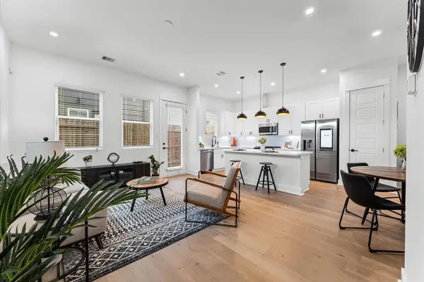 412 Neyland Street #G, Houston, TX 77022