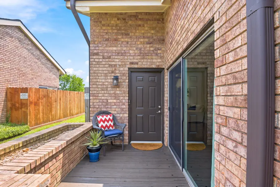 16214 Seahorse Drive, Houston, TX 77062 - #2
