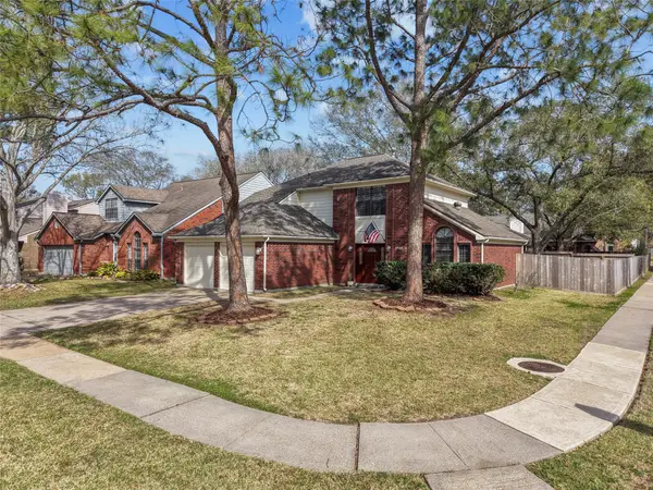 14567 Oak Chase Drive, Houston, TX 77062