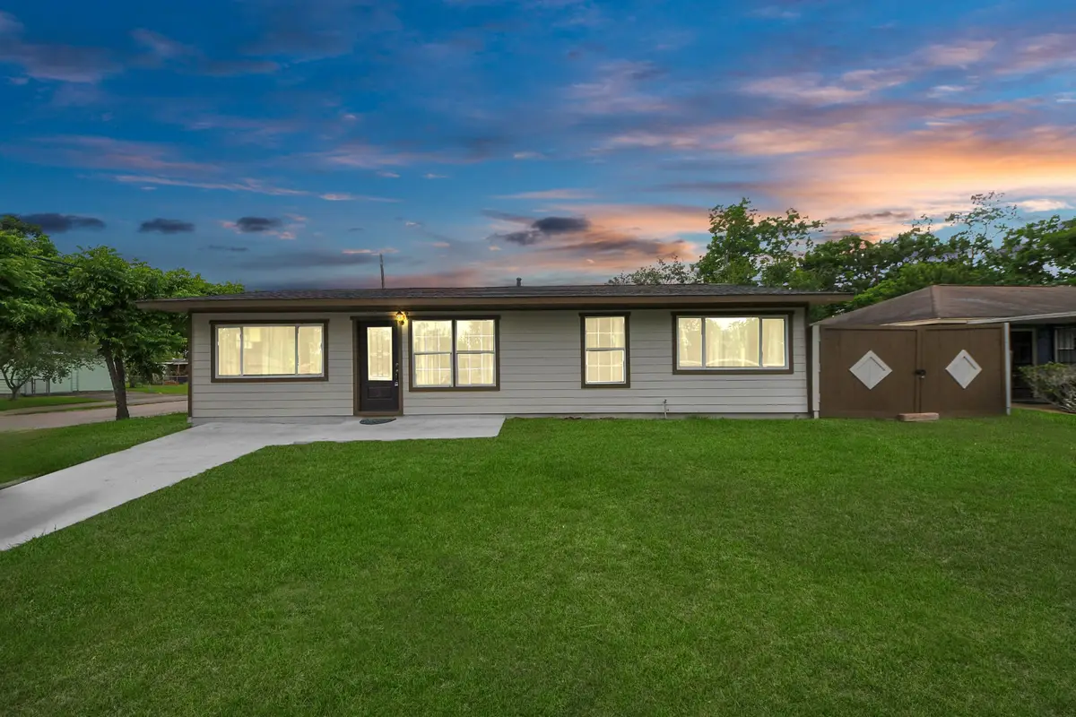 5903 Belneath Street, Houston, TX 77033 - #1