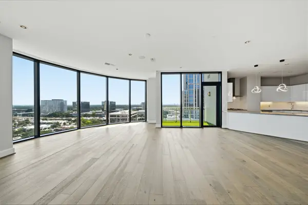 1409 Post Oak Boulevard #1602, Houston, TX 77056