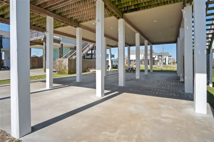 962 Meynig Drive, Crystal Beach, TX 77650 - #3