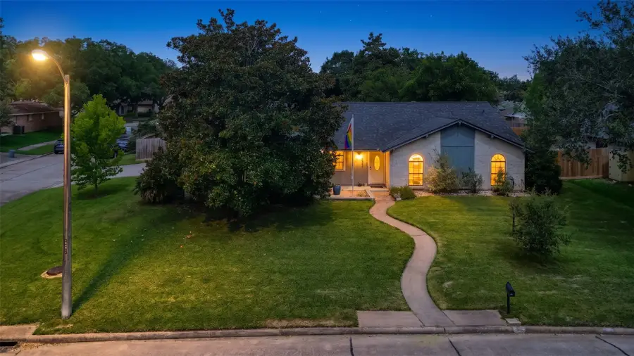 5451 Appleblossom Lane, Friendswood, TX 77546 - #3