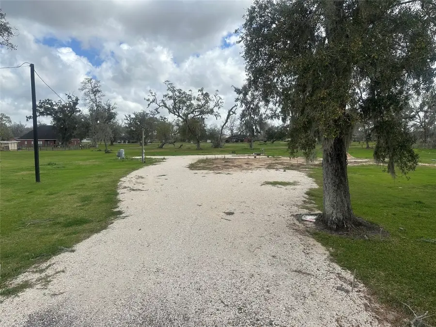 5718 County Road 707, Brazoria, TX 77422 - #3