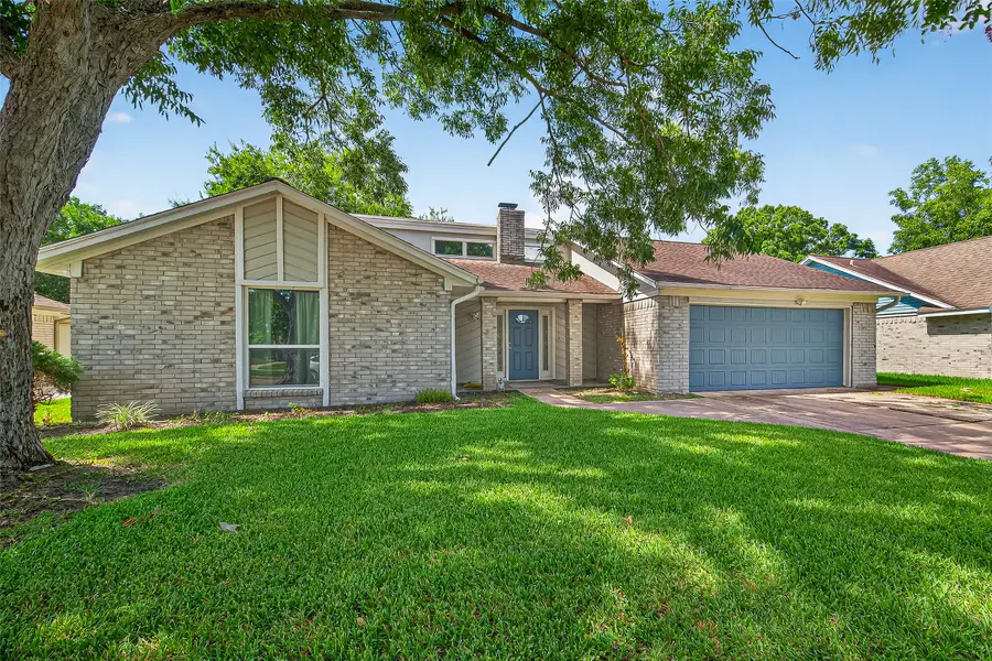 5225 Glenvalley Drive, La Porte, TX 77571 - Image #2