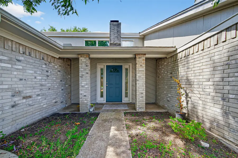 5225 Glenvalley Drive, La Porte, TX 77571 - Image #3