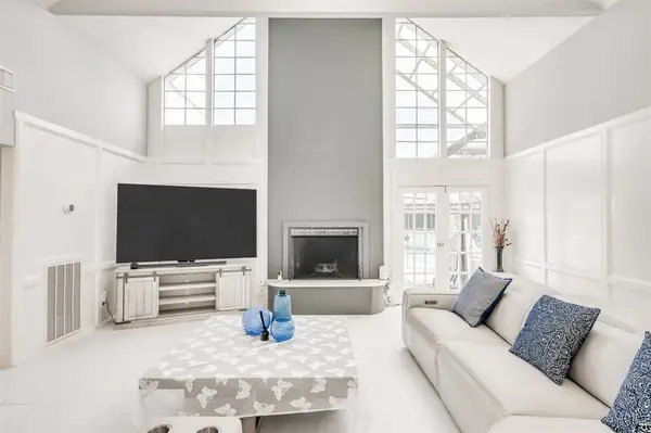 611 Montclair Boulevard, Sugar Land, TX 77478