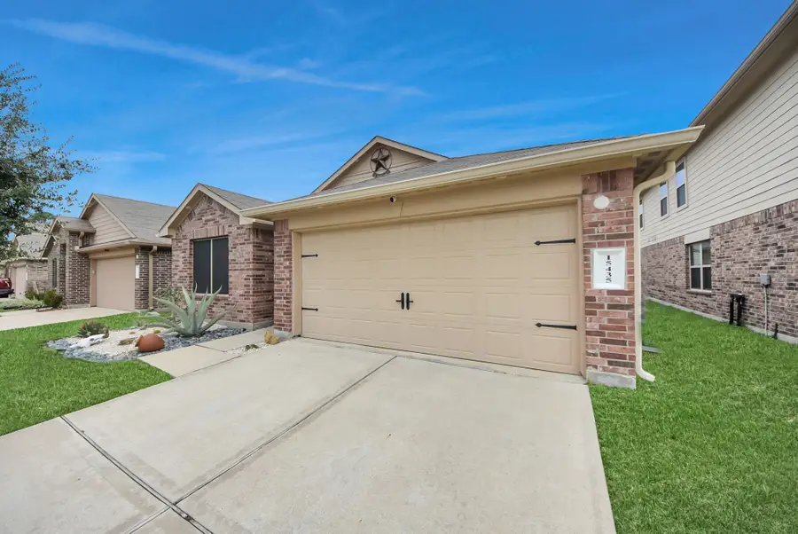 15435 Sicomoro Viejo Street, Channelview, TX 77530 - Image #2