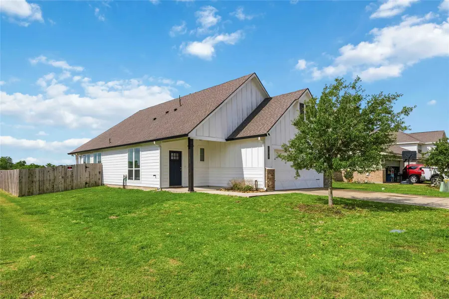 148 Austin Road, Angleton, TX 77515 - #3