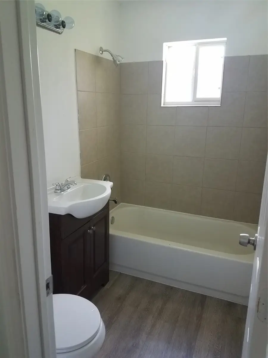 5209 Tarawa Road, Houston, TX 77033 - Image #3