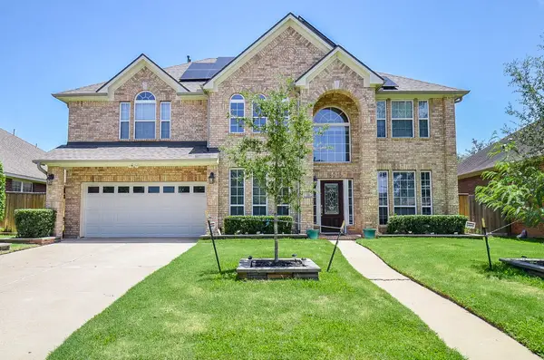 723 Overdell Drive, Sugar Land, TX 77479