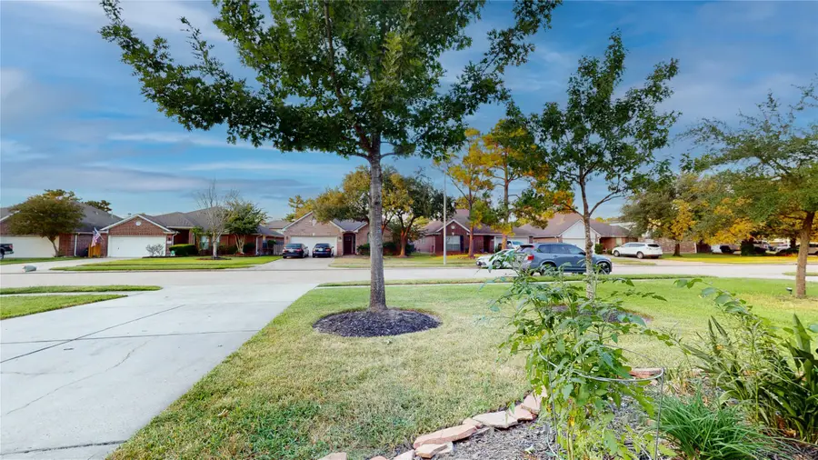 14523 Chestnut Falls Drive, Cypress, TX 77433 - Image #3