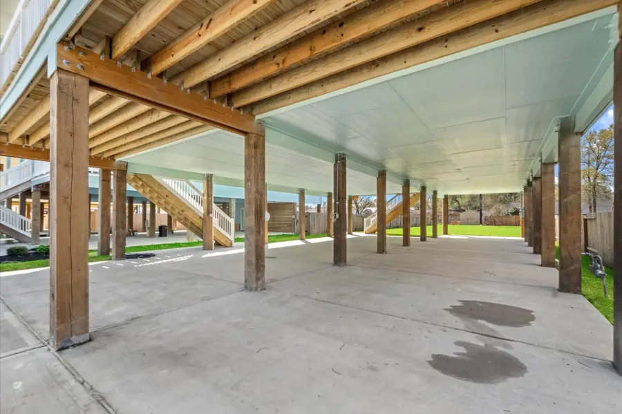 347 Bay Oaks Street, La Porte, TX 77571 - Image #3