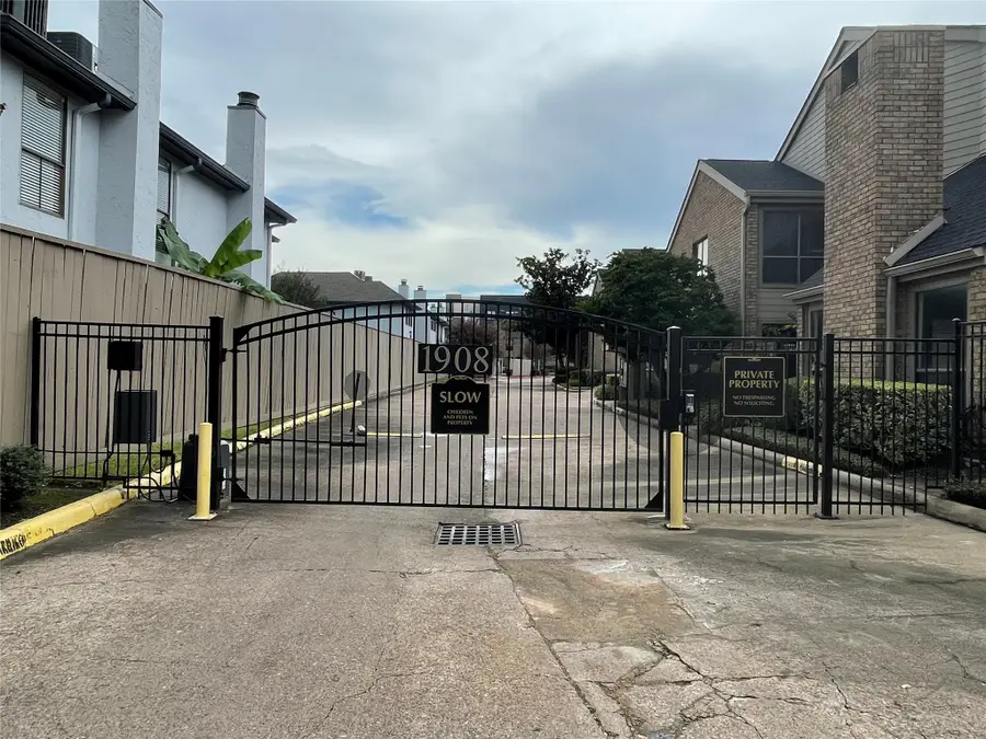1908 Augusta Drive #4, Houston, TX 77057 - #2