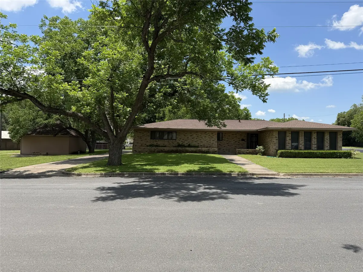 701 Herder Avenue, Schulenburg, TX 78956 - #1