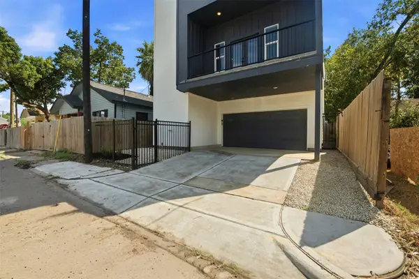 2911 Burkett Street, Houston, TX 77004