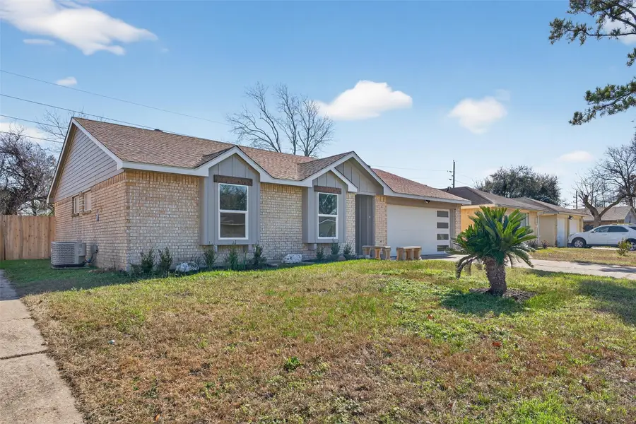 11718 Steamboat Springs Drive, Houston, TX 77067 - Image #2