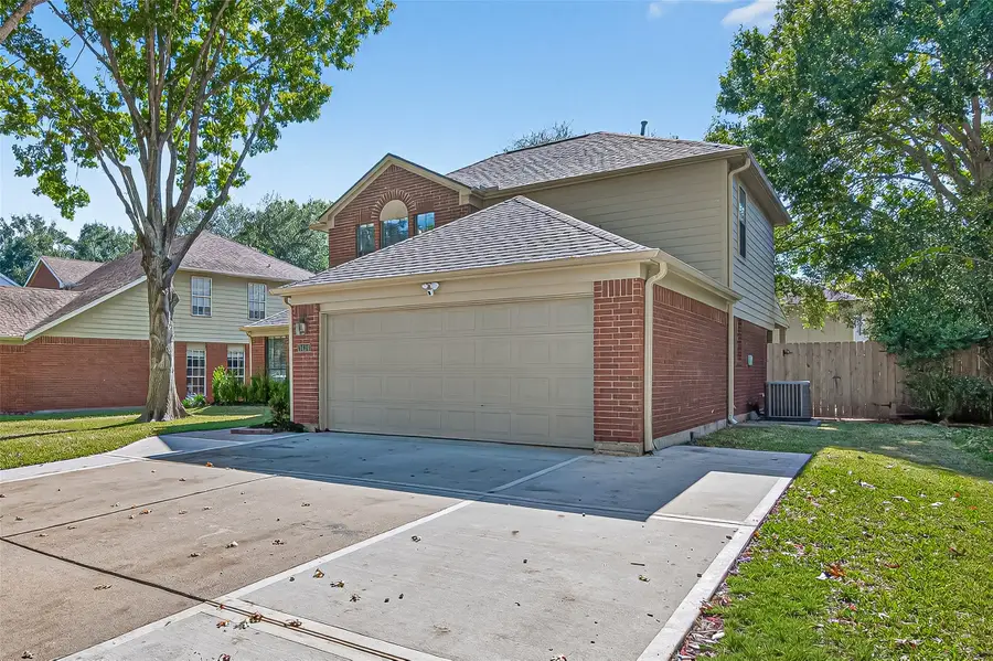 3434 Timothy Lane, Richmond, TX 77406 - Image #2