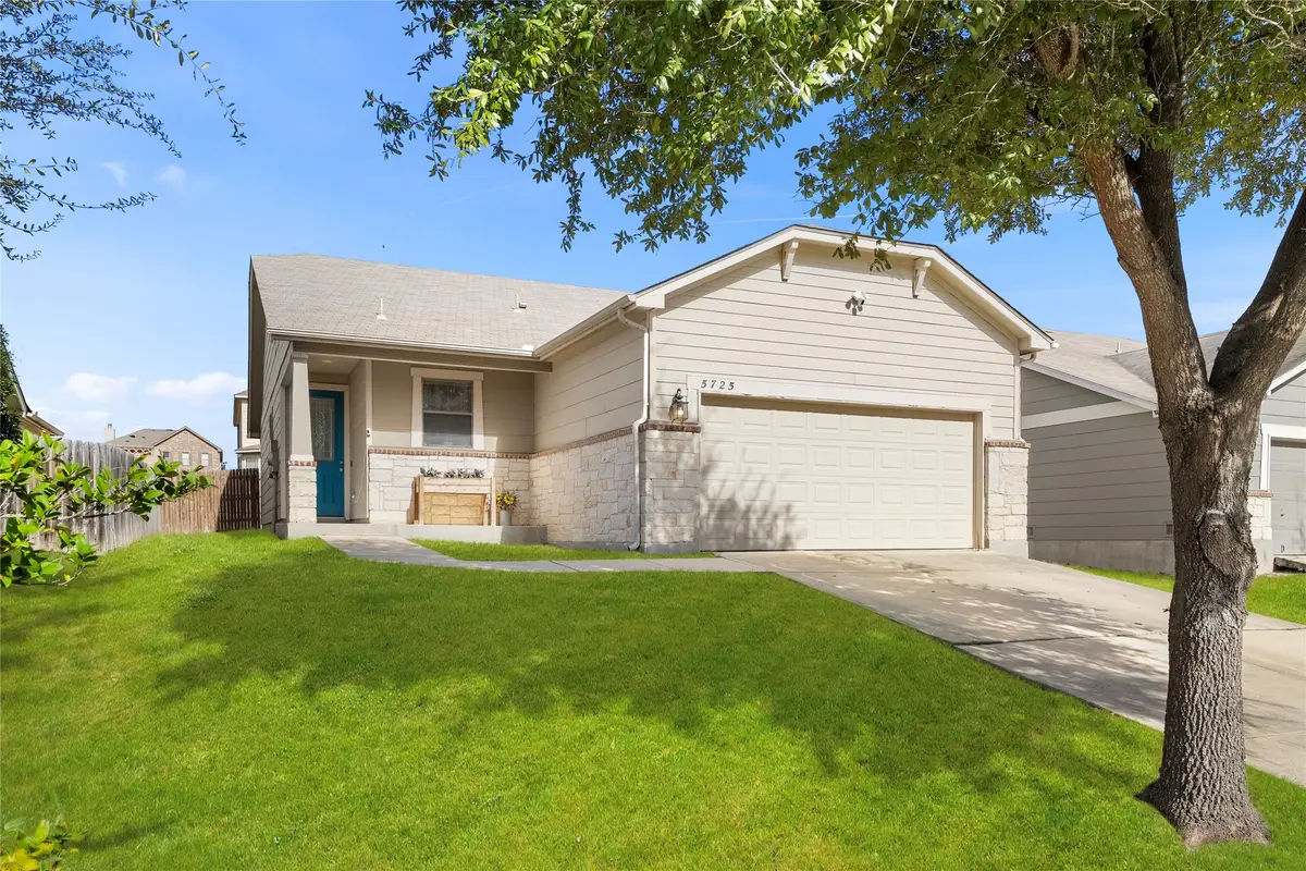 5725 Maxfli Drive, Schertz, TX 78108 - #1