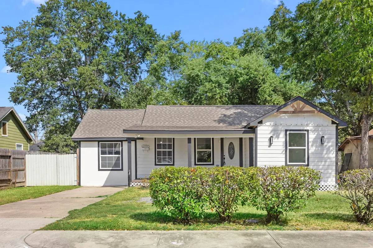905 Elm Avenue, Pasadena, TX 77506 - #1