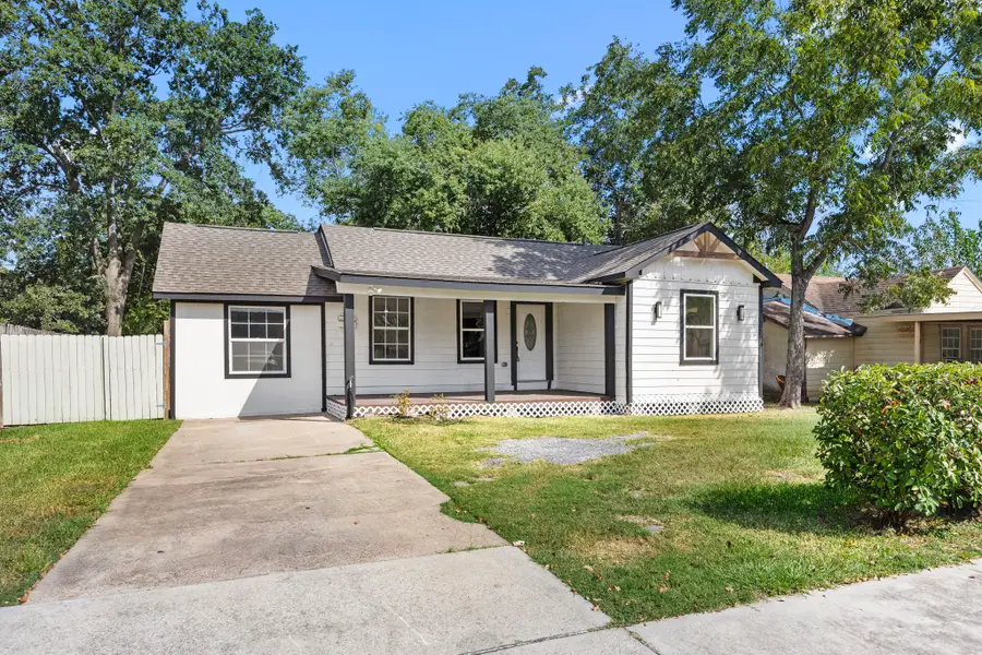 905 Elm Avenue, Pasadena, TX 77506 - #2
