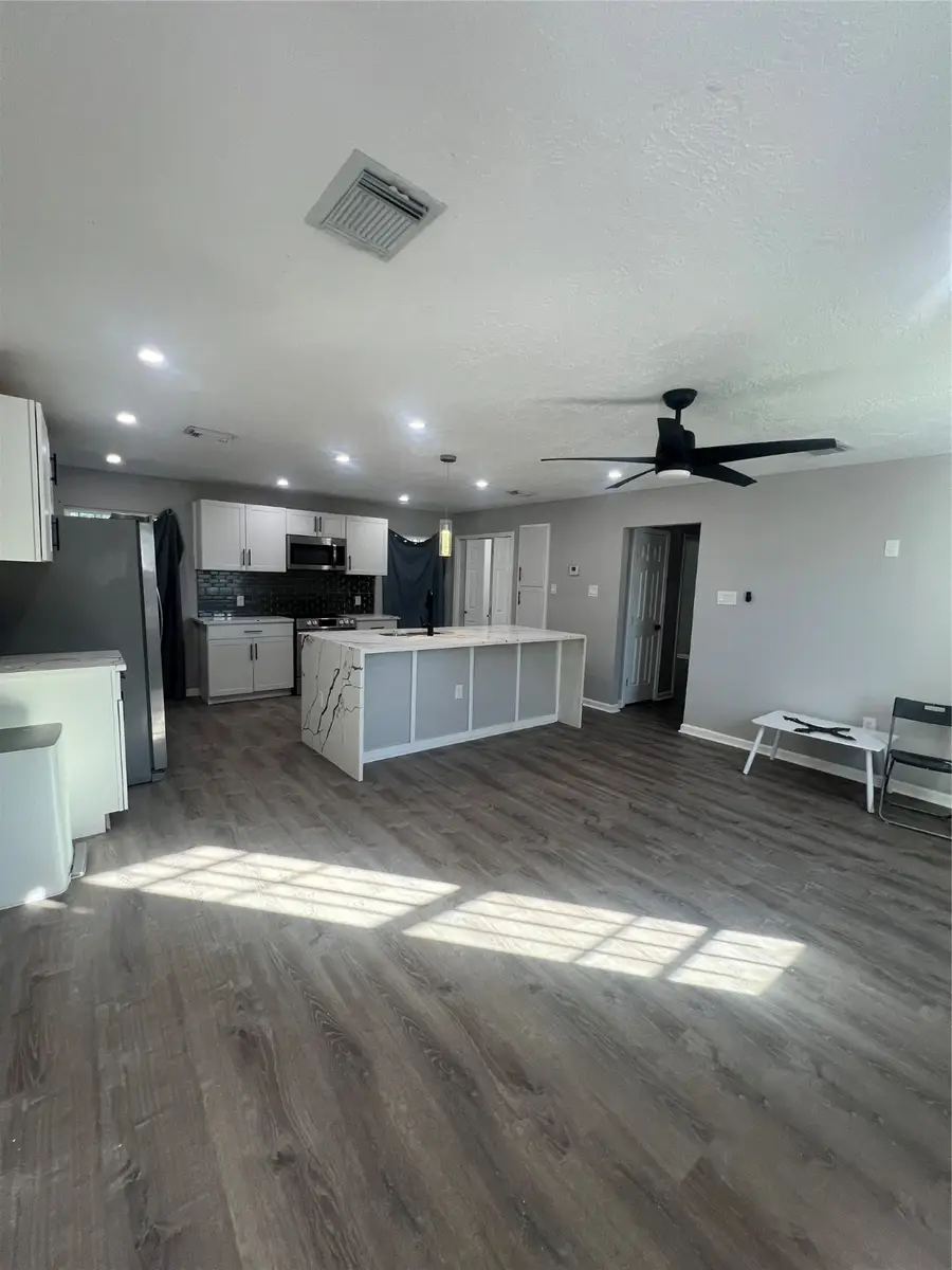 10525 Fairland Drive, Houston, TX 77051 - Image #3