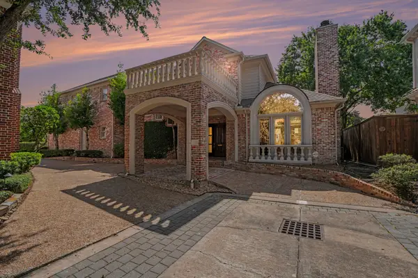 58 W Terrace Drive, Houston, TX 77007