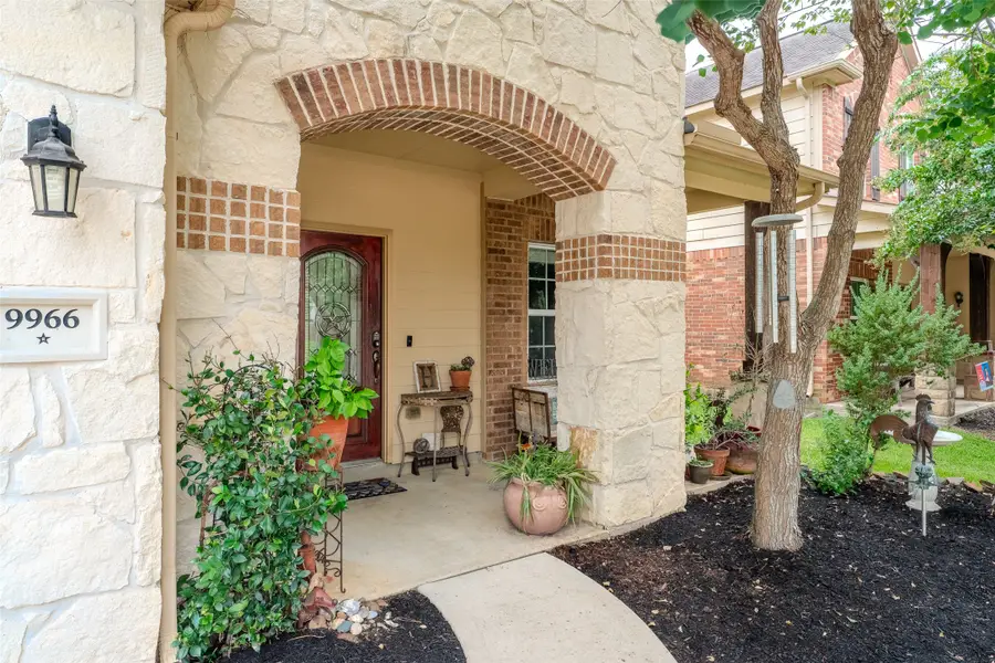 9966 Manor Spring Lane, Brookshire, TX 77423 - Image #2