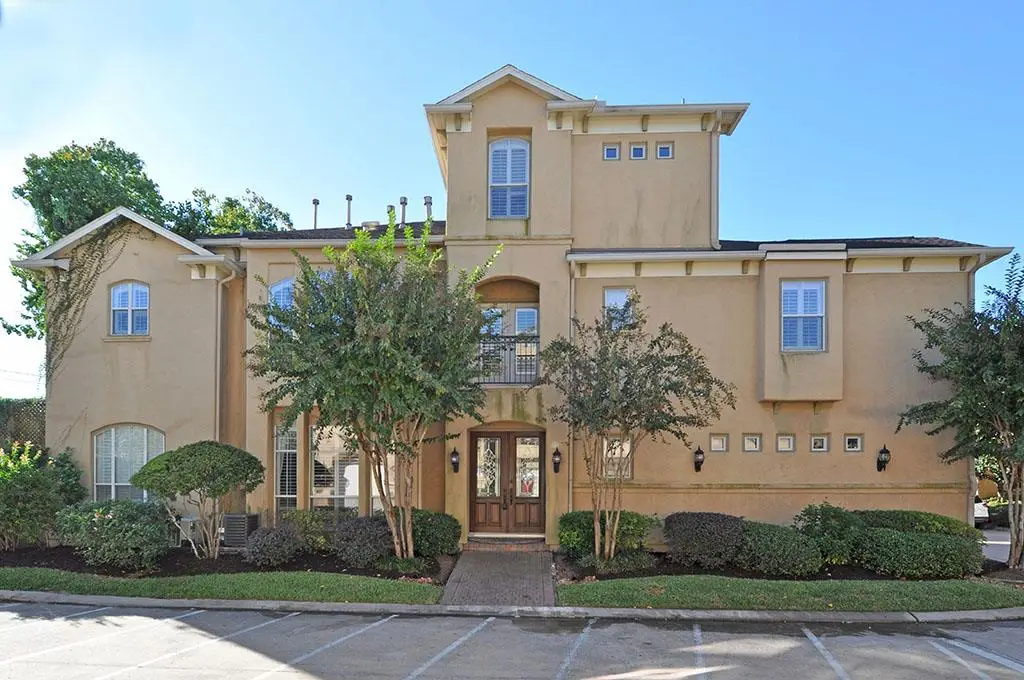 6215 Sutherland Square, Houston, TX 77081 - #1