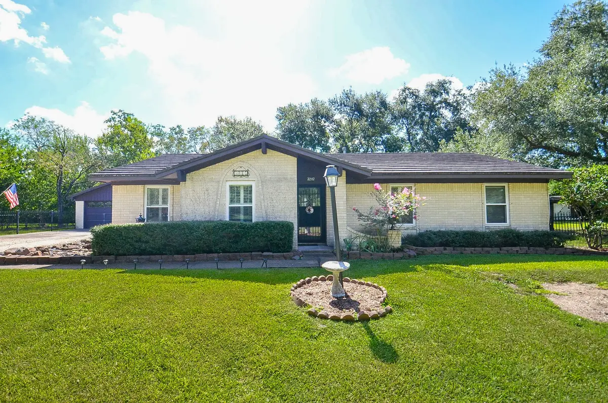3207 Hamm Road, Pearland, TX 77581 - #1