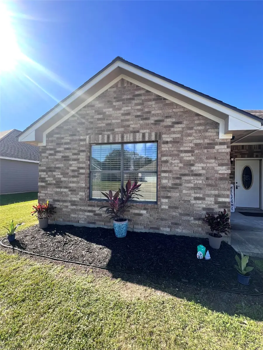 4804 Tarpon Drive, Bay City, TX 77414 - Image #3